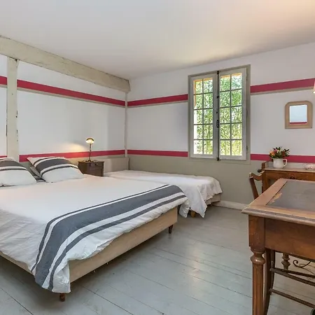 Guest house Le Grand Yote *